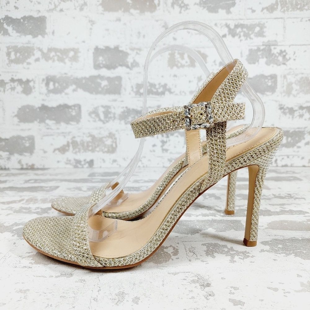 New JEWEL BADGLEY MISCHKA Arlina Glitter Gold Sandal  V318